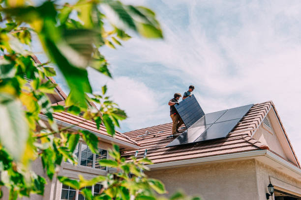 Best Roof Gutter Cleaning  in Crestview, FL